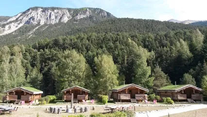 © in Val Cenis, the Mountain Cabins, unusual accommodation and guest rooms - F.Dejardin