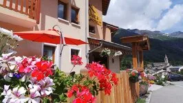 val-cenis-termignon-hotel-restaurant-bar-louta - hotel-outa