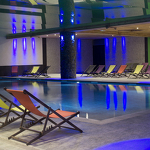 © CGH Résidences & Spas Les Chalets de Flambeau - Piscine - Studio Bergoend