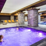 © val-cenis-hotel-4-charles-maranatha-piscine - Abaca Press