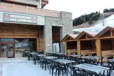 © le C2, bar-restaurant au pied des pistes de Val Cenis-Lanslebourg - OTHMV