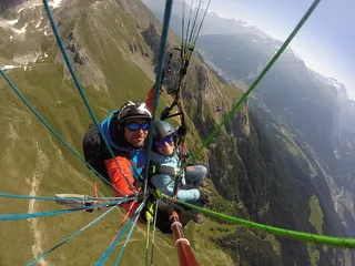 © Vol Biplace en Parapente_Val-Cenis - Florian Gohet