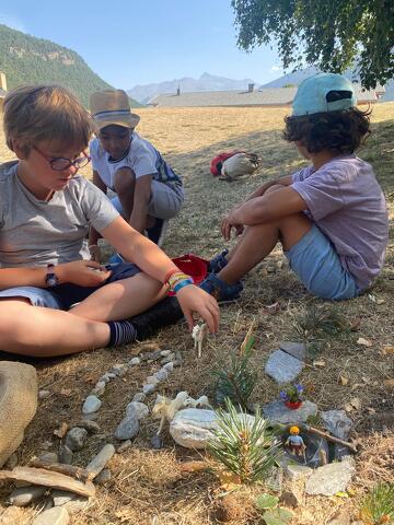 © PHOTO-2025-08-17-18-19-28.jpg - Neige et Soleil