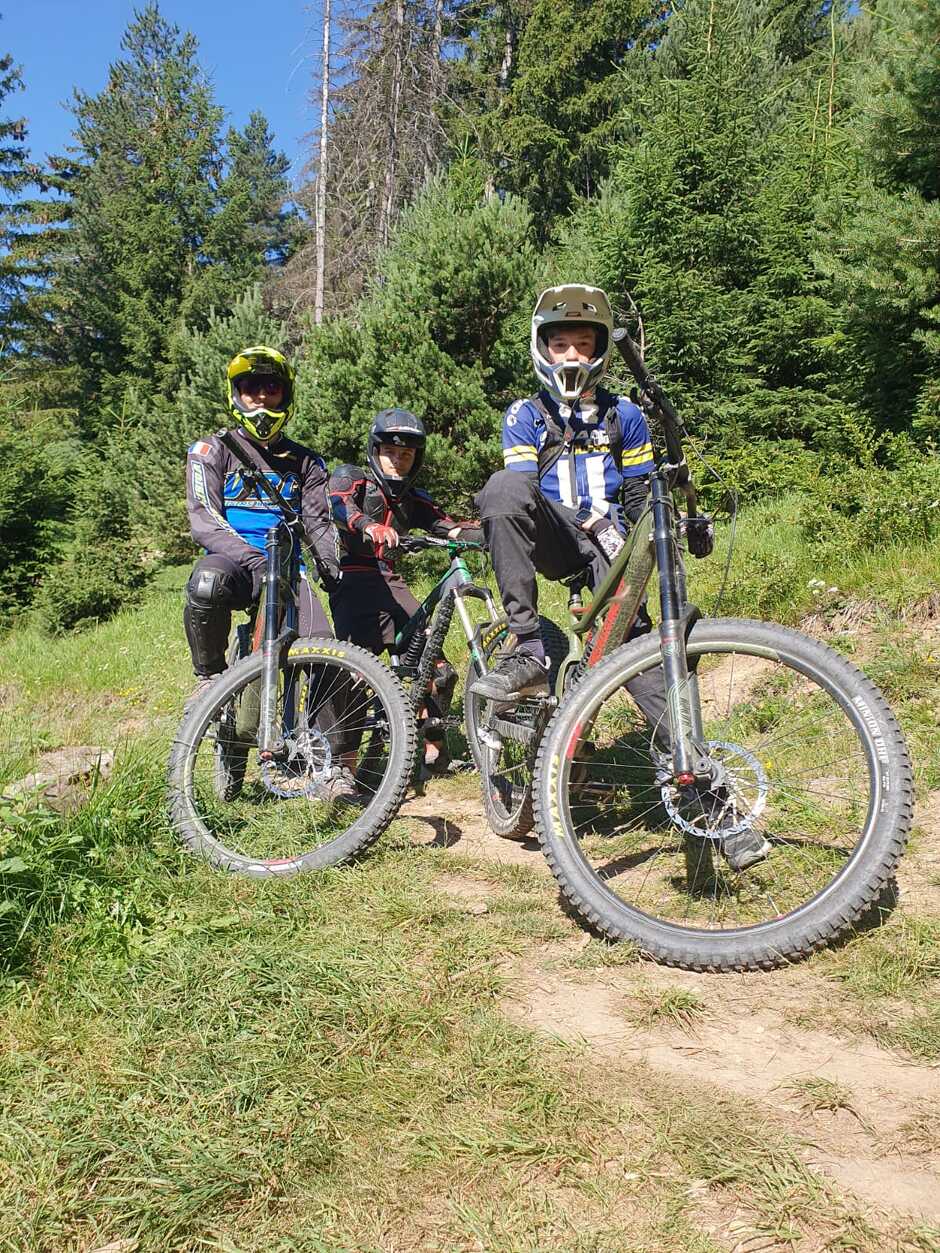 © PHOTO-2025-08-14-17-49-41_2.jpg - Neige et Soleil