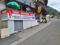 © Bar-Tabac-Souvenirs"chez Lydie" à Val-Cenis Lanslevillard - L.Loisel