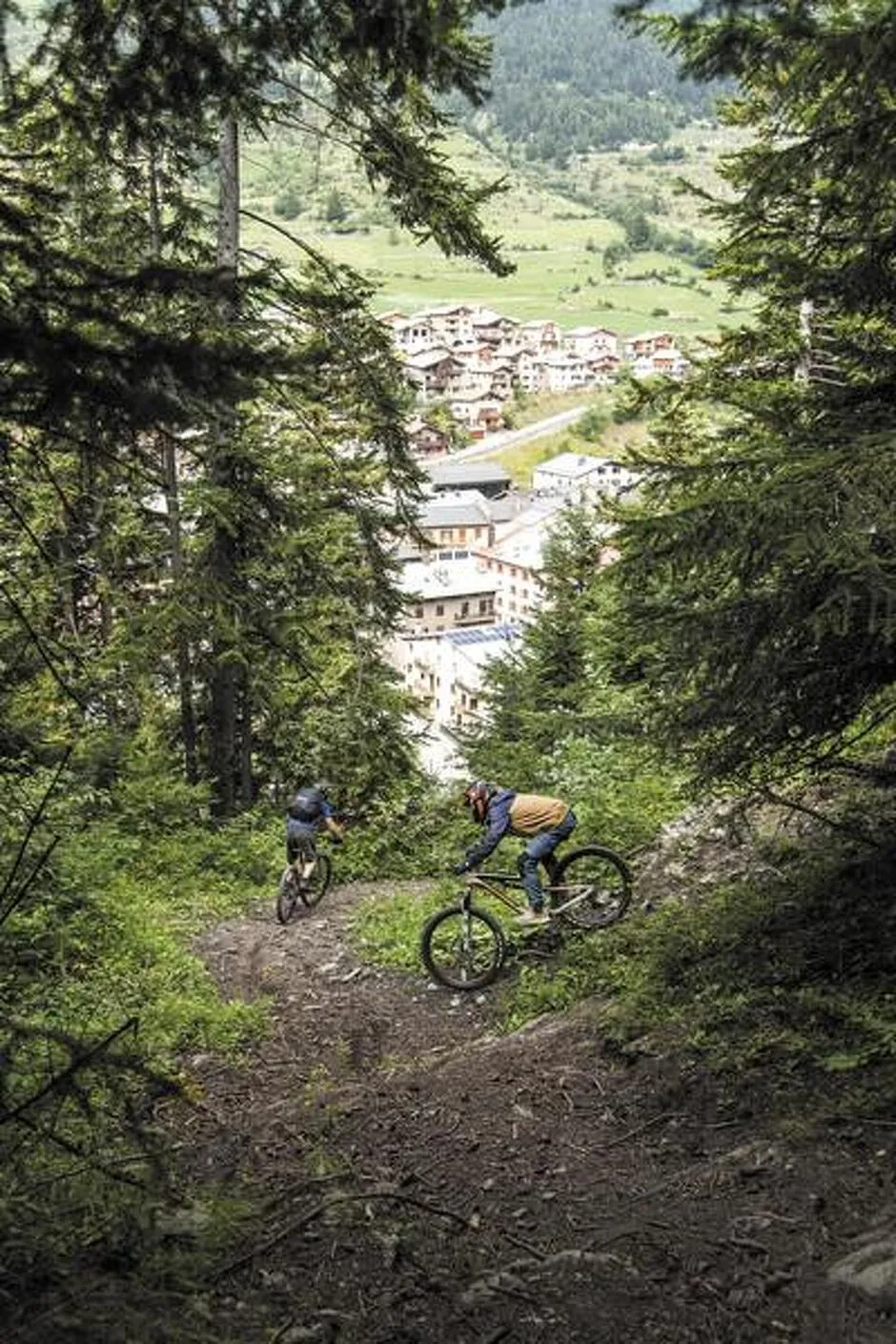 © VTT Enduro  : A La Ramasse_Val-Cenis - CCHMV