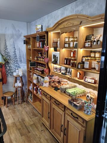 © Le Garde Manger, épicerie à Val Cenis-Sardières - M.Oliveira