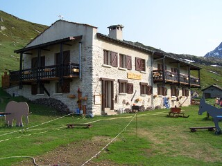 © Petit-Mont-Cenis refuge in Val Cenis-Bramans - OTHMV