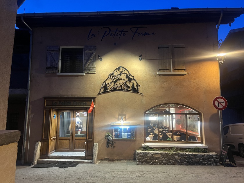 © Restaurant La Petite Ferme in Val Cenis-Termignon - Florent
