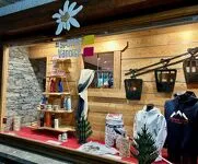 © Magasin Sports Vanoise à Val Cenis-Lanslevillard - V.Charon