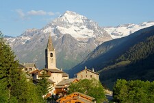 © L'Eglise Saint-Michel de Val Cenis Lanslevillard - Haute Maurienne Vanoise Tourisme - Gilles LANSARD