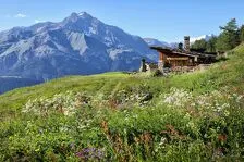 © Restaurant in de Bramanette-berghut in Val Cenis- Refuge de Bramanette/Studio Viard