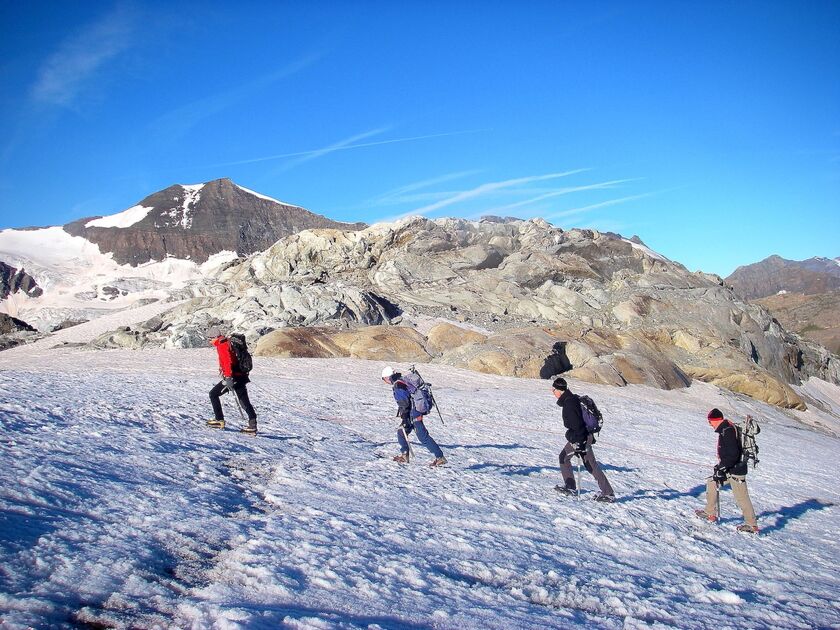 © Alpinisme - Randonnée glaciaire - Val cenis - Image des cîmes
