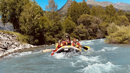 © L'Arc à portée de pagaie, rafting en montagne - maison des guides
