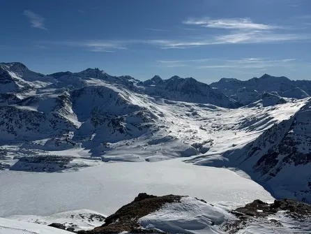 Journée raquettes avec repas panoramique sur le lac du Mont-Cenis
