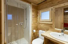 © Huttopia - Les Chalets Montana Vista_Val-Cenis - Manu Reyboz