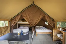 © Huttopia - Tentes Toile &amp; Bois_Val-Cenis - Manu Reyboz