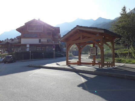 Arrêt de bus N°320 : Val Cenis Les Champs