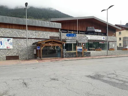 Arrêt de bus n° 322 : Auditorium