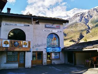 val-cenis-lanslevillard-résidence-saint-landry-dame-annie-jean