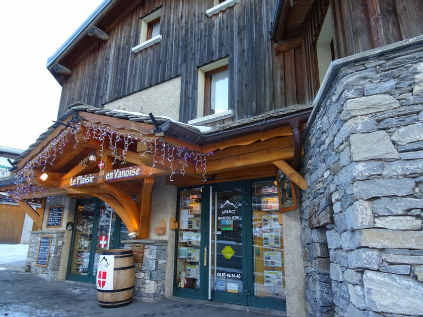 val-cenis-lanslevillard-agence-immobilière-plaisir-en-vanoise - Karine De Simone