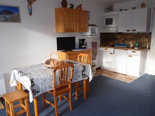 Pres Du Bois - Studio 4 persons ** - PBA003