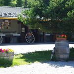 val-cenis-sollière-sardière-camping-le-chenantier-logement-insolite-yourte-cabane