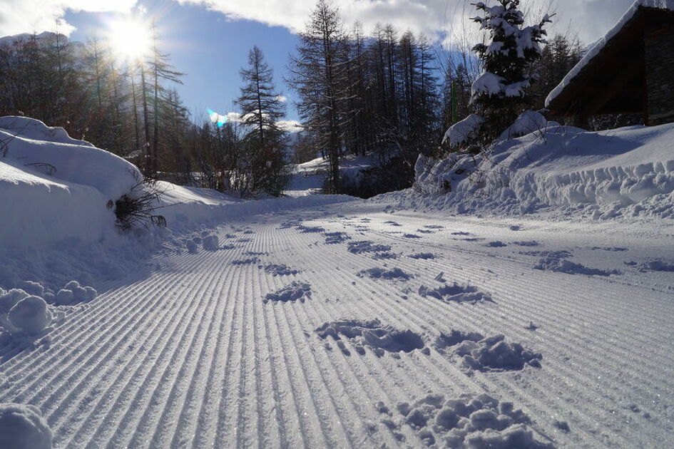 © haute-maurienne-vanoise-hiver-chemin-petit-bonheur - OT Haute Maurienne Vanoise - Ingrid Pauwels Etiévant