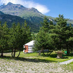 val-cenis-sollieres-sardieres-camping-le-chenantier-hebergement-insolite-yourtes