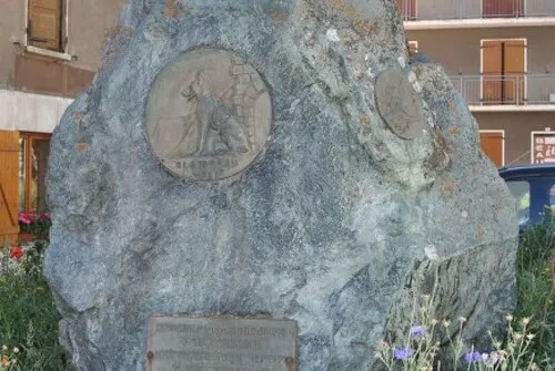 Monument van de hond Flambeau